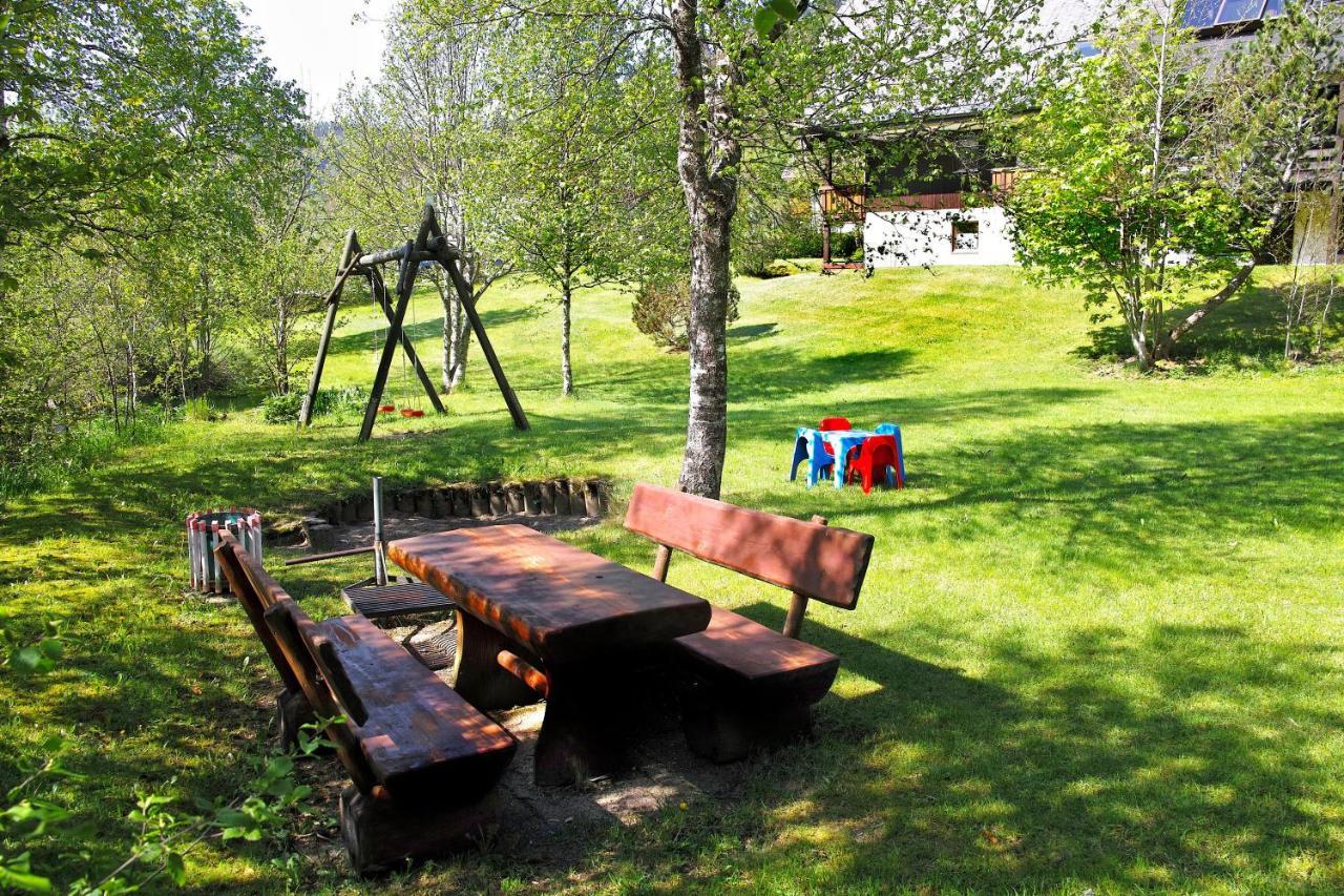 C4 Albmatte-Fewo Sauna, Hallenbad Aussenbecken Massagen Nebenan Menzenschwand-Hinterdorf Exteriör bild